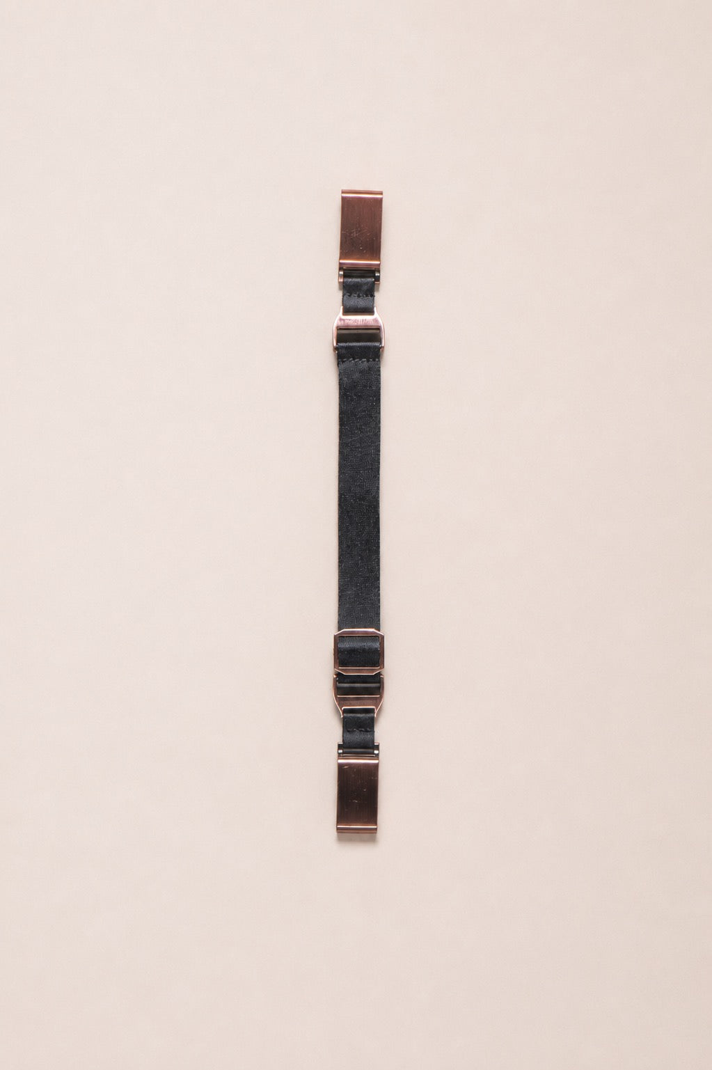 1864 Quer Black